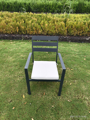 64cm Height Armrest Aluminium Stacking Chair Outdoor Powder Coating